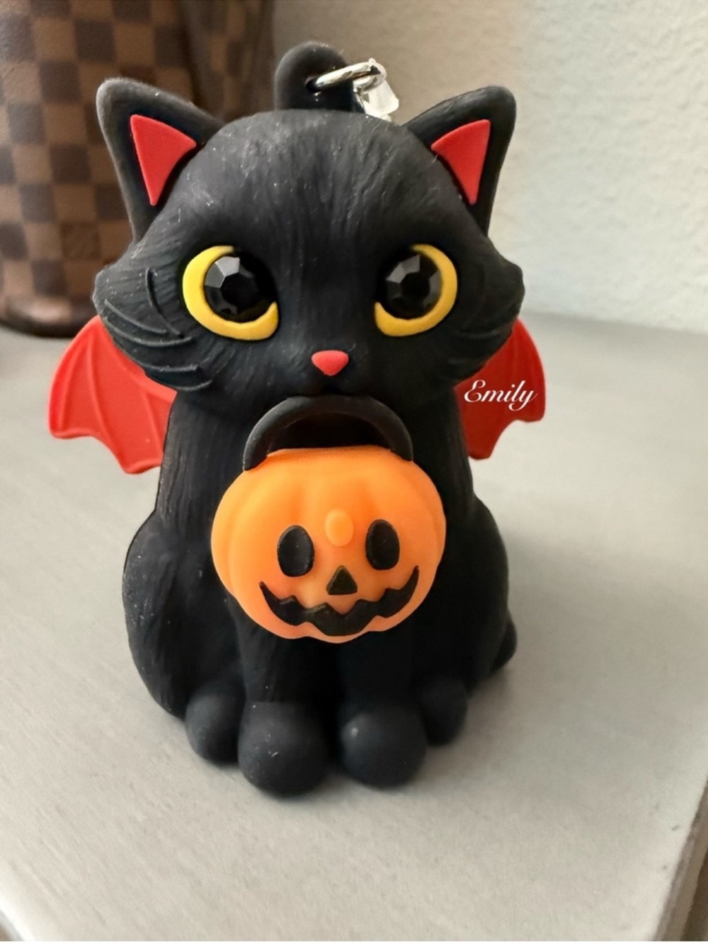 Bath & Body Works Light-Up
Halloween PocketBac Holder Set
2026 - Picture 10 of 10